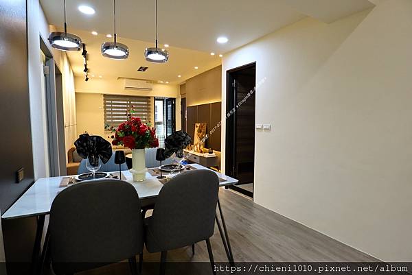 f6南寮國小學區典雅裝潢大四房雙陽台✚車位「皇凱大樓」_新竹市東大路三段389號二樓 (6).jpg