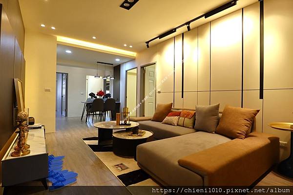 h8南寮國小學區典雅裝潢大四房雙陽台✚車位「皇凱大樓」_新竹市東大路三段389號二樓 (8).jpg