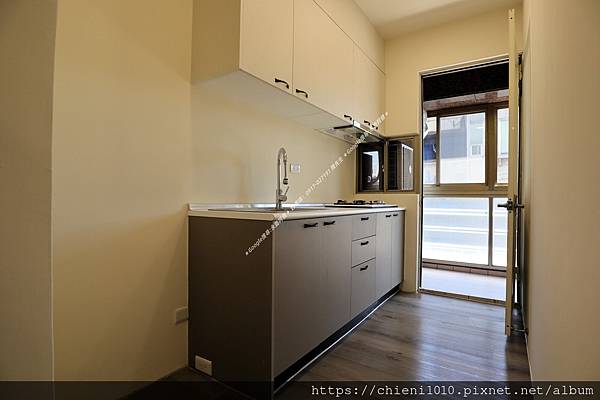 r18南寮國小學區典雅裝潢大四房雙陽台✚車位「皇凱大樓」_新竹市東大路三段389號二樓 (19).jpg