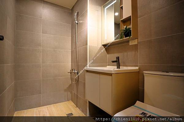 t20南寮國小學區典雅裝潢大四房雙陽台✚車位「皇凱大樓」_新竹市東大路三段389號二樓 (11).jpg