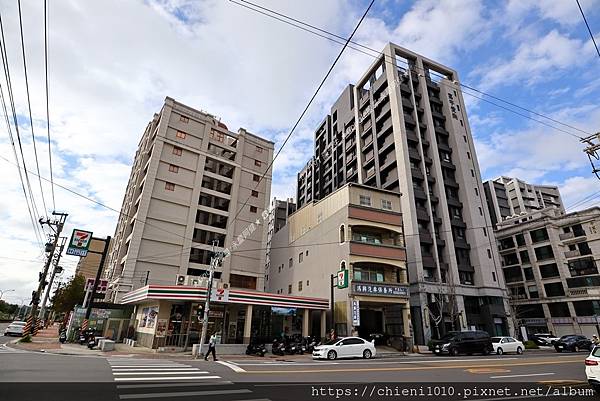 t30便利商店 7-ELEVEN海寶門市 (新竹市北區榮濱路1號-天府路口) (1).JPG