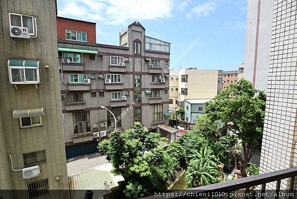 f6南寮國小學區財低總價明亮大四房車位「皇凱大樓」_新竹市東大路三段381號四樓 (16).jpg f6南寮國小學區財低總價明亮大四房車位「皇凱大樓」_新竹市東大路三段381號四樓 (16).jpg