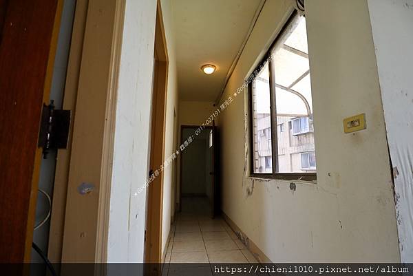 q17南寮國小學區財低總價明亮大四房車位「皇凱大樓」_新竹市東大路三段381號四樓 (15).jpg q17南寮國小學區財低總價明亮大四房車位「皇凱大樓」_新竹市東大路三段381號四樓 (15).jpg