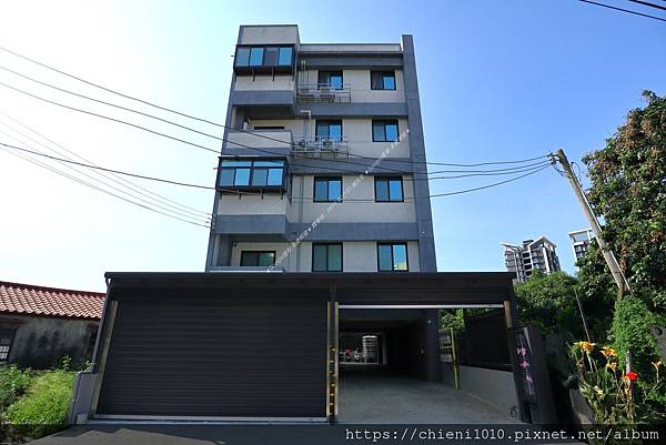 順富建設〡海濱里華廈_新竹市西濱路一段275巷16號 (2).jpg