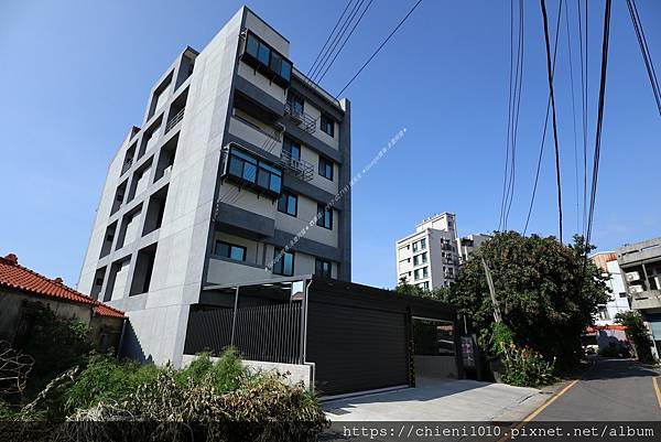 順富建設〡海濱里華廈_新竹市西濱路一段275巷16號 (1).jpg