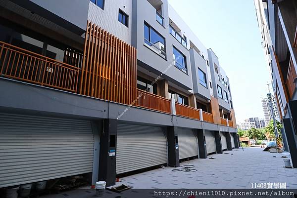 f6展麗藝居(透天區)_新竹市西濱路一段275巷20號~22號;20之1~7號;22之1~3號 (4).jpg