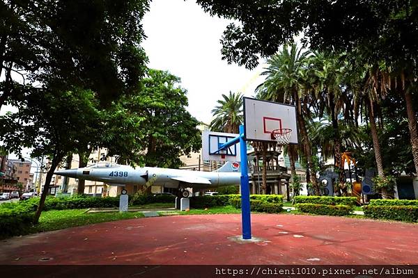 t35康樂公園(飛機公園)_新竹市東大路三段335巷-1120909 (2).JPG t35康樂公園(飛機公園)_新竹市東大路三段335巷-1120909 (2).JPG