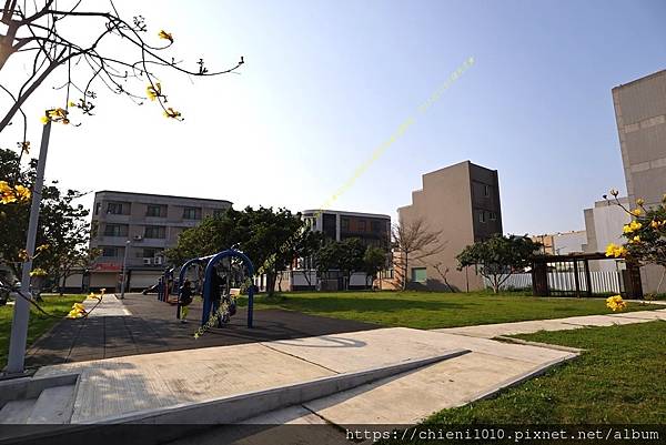 t34港南重劃區_港南三街公園 (2).JPG t34港南重劃區_港南三街公園 (2).JPG