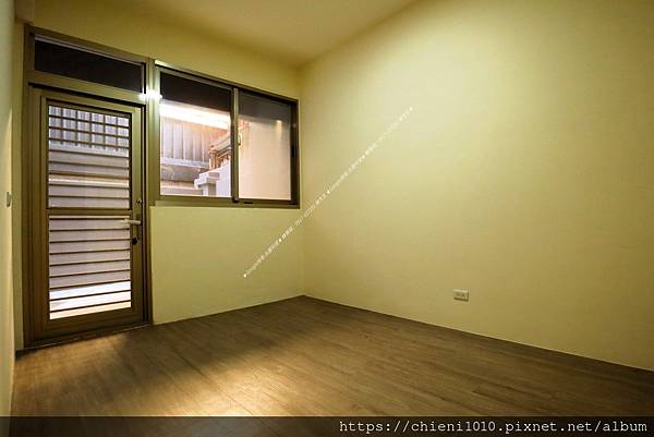 i9南寮國小旁㊝孝親別墅㊣六大房✚車庫♥鄰近市集·全聯·寶雅·圖書館_新竹市東大路三段439巷27之8號 (9).jpg