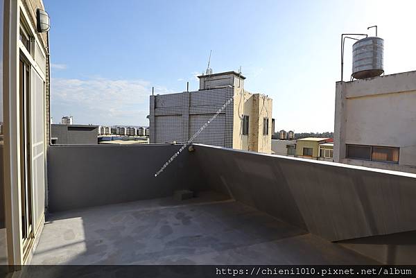 s19南寮國小旁㊝孝親別墅㊣六大房✚車庫♥鄰近市集·全聯·寶雅·圖書館_新竹市東大路三段439巷27之8號 (19).jpg