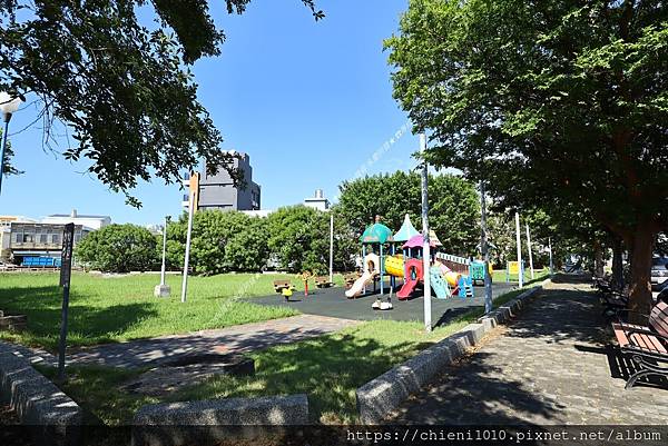 t31港南重劃區_港南五街公園 (1).jpg