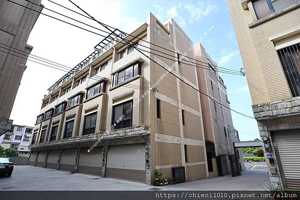 j10玖懋建設〡海天首富_新竹市西濱路一段176號~186號;186之1~33號 (5).JPG