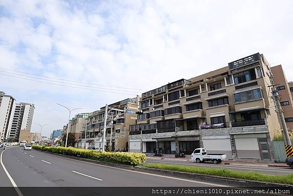 g7玖懋建設〡海天首富_新竹市西濱路一段176號~186號;186之1~33號 (1).JPG