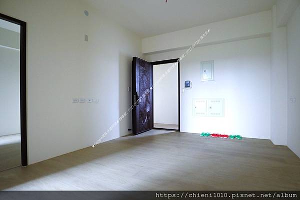 g7鄰金雅樹林頭「禾園運動家IIB棟」全新二房平車_新竹市東大路三段110巷1弄15號三樓之2 (7).jpg