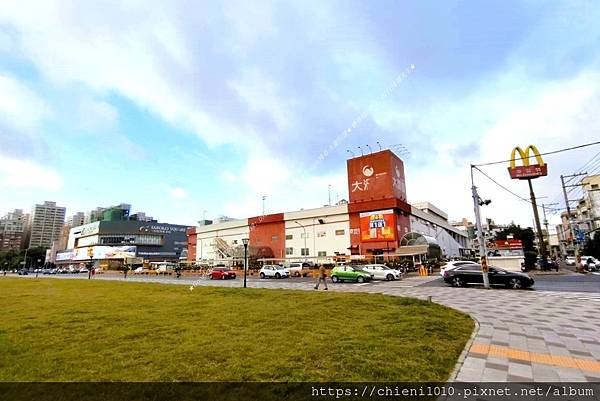 t30大潤發新竹湳雅店_新竹市北區湳雅街97號 1131111 (1).jpg t30大潤發新竹湳雅店_新竹市北區湳雅街97號 1131111 (1).jpg