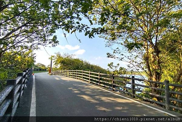 t35新竹左岸古賢自行車道_公道五路與東大路交匯處 (1).jpg