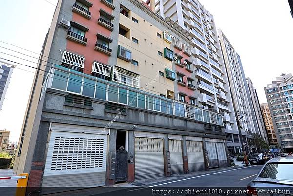 m13宏家麗京C區_新竹市愛國路36號~42號 (1).JPG