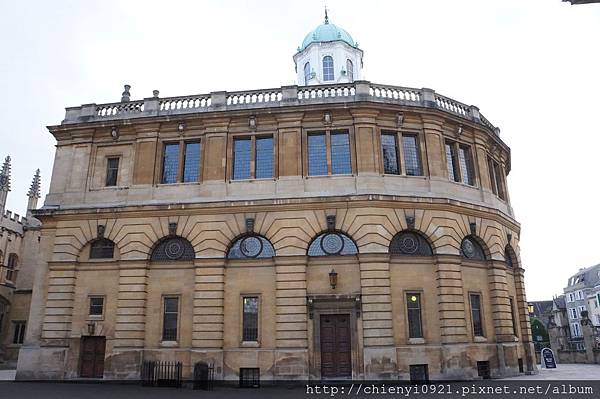 Sheldonian Theatre.JPG