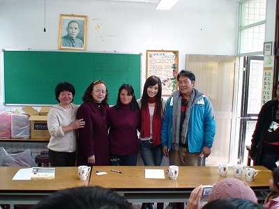 舆校長・老師們合照