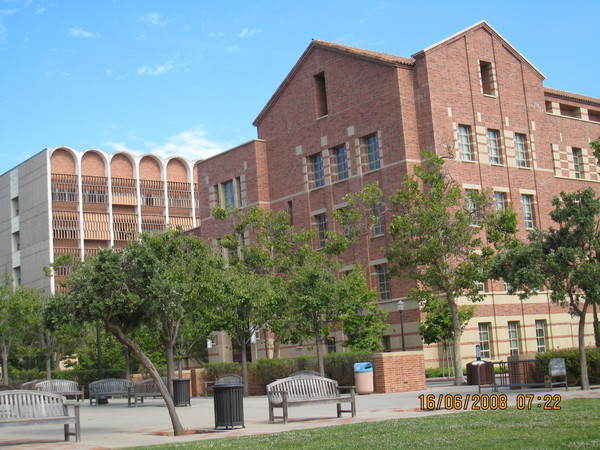 UCLA校園