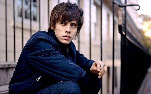 JAKE_BUGG_COL2_FIN_2561350b.jpg