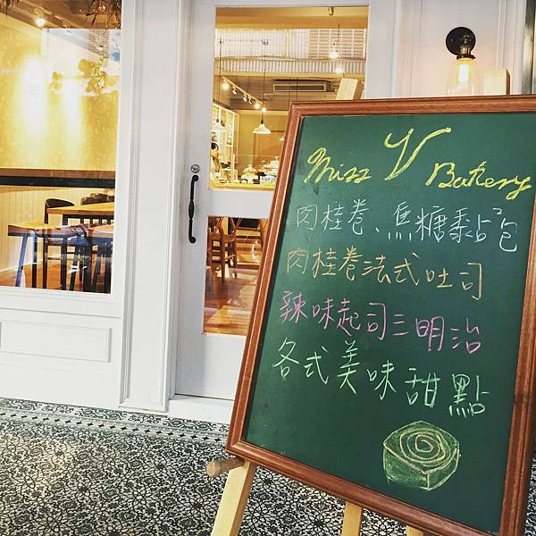 相片 2015-9-11 17 18 53 (1) 相片 2015-9-11 17 18 53 (1)