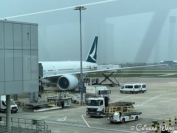 [分享] 國泰經濟艙 倫敦-香港-台北 CX238-CX430
