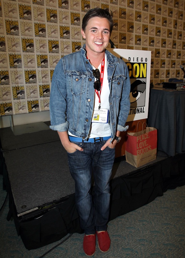 Jesse-McCartney-Hermes-Blue-Leather-Belt-TOMS-Red-Canvas-Classic-Slip-Ons-Shoes-Comic-Con-San-Diego-CA