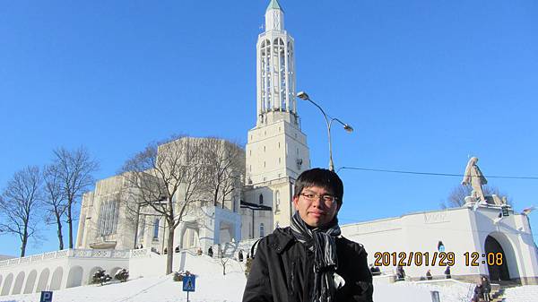 與Białystok的白色大教堂Church of St. Roch合照 與Białystok的白色大教堂Church of St. Roch合照