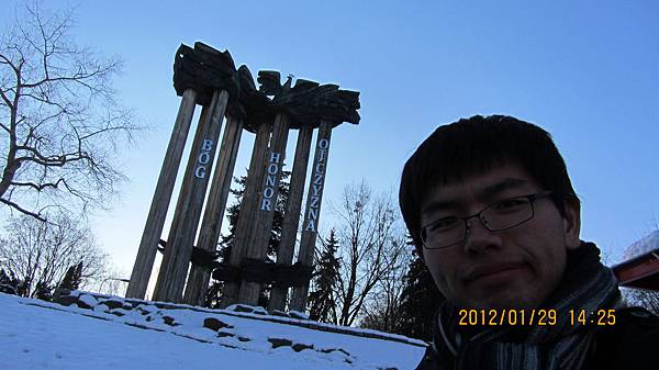應該也是個景點的雕像 應該也是個景點的雕像