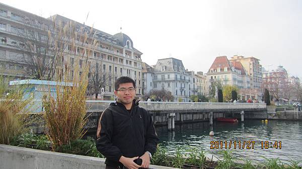 我與超漂亮的法國Evian街道合影 我與超漂亮的法國Evian街道合影