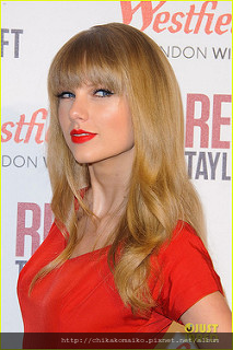 I-love-tihs-picture-100-taylor-swift-34066907-814-1222