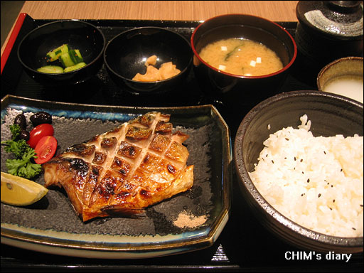 20071125_001微風美食地雷築地屋001.jpg