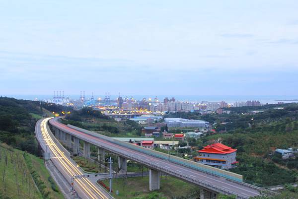 106-2-12台北趴趴走~台北港64車軌