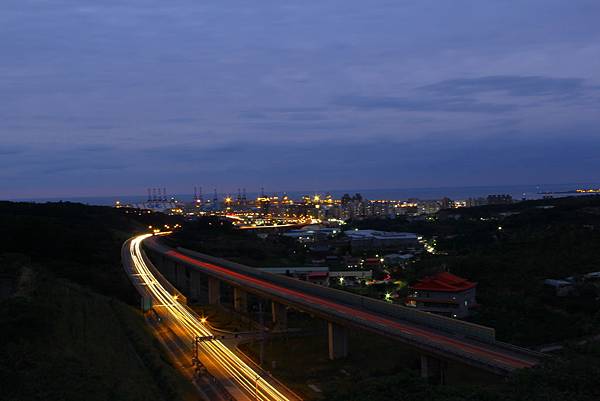 106-2-12台北趴趴走~台北港64車軌