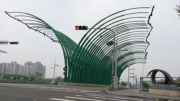 台中三天二夜之旅105-11-25~27~清新橋(蝴蝶橋)