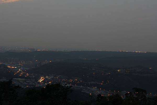 106-4-5桃園趴趴走~大棟山405三角點夜景