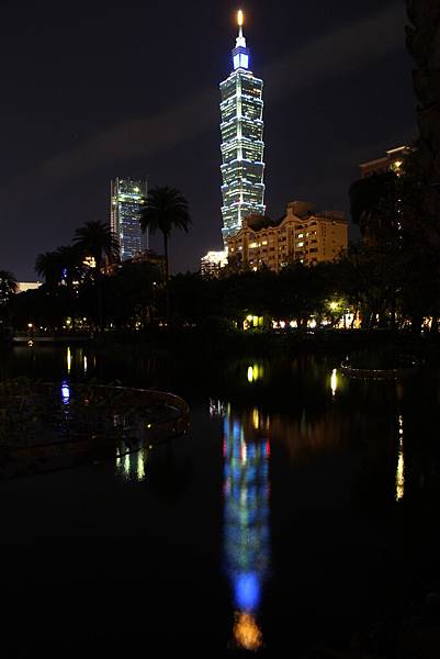 106-4-23台北趴趴走~基隆路信義路天橋...夜拍101