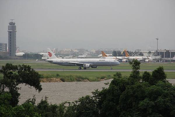 106-5-30桃園趴趴走~桃園國際機場...飛機