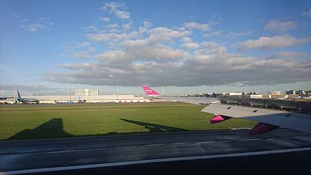 106-11-17阿姆斯特丹-Schiphol機場WOW air冰島飛阿姆斯特丹