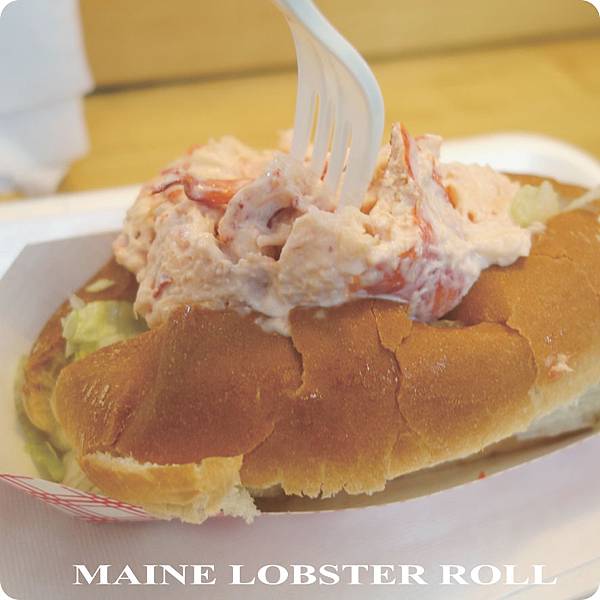 lobster roll.jpg