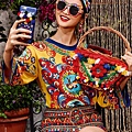 thefemin-dolce-amp-gabbana-brings-on-the-smiles-with-spring-eyewear-campaign-04.jpg