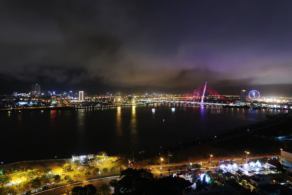 201703中南越-第四天 岘港Top View Bar 超推無敵夜景！