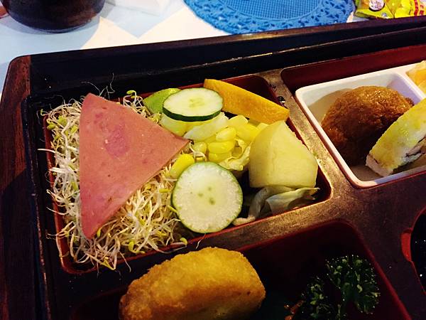 2017-08-12 18.52.26.jpg