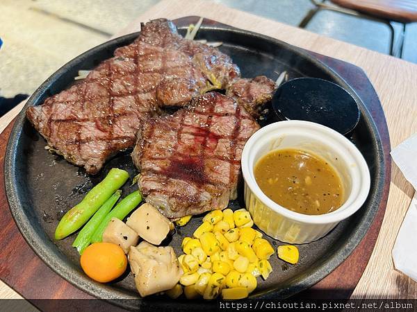 2023-10-10 11.02.54-1_0.jpg