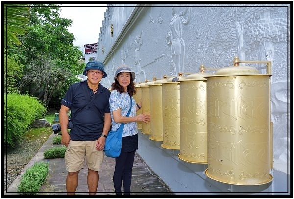 參觀全台最大的藏傳佛寺