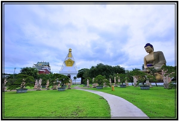 參觀全台最大的藏傳佛寺