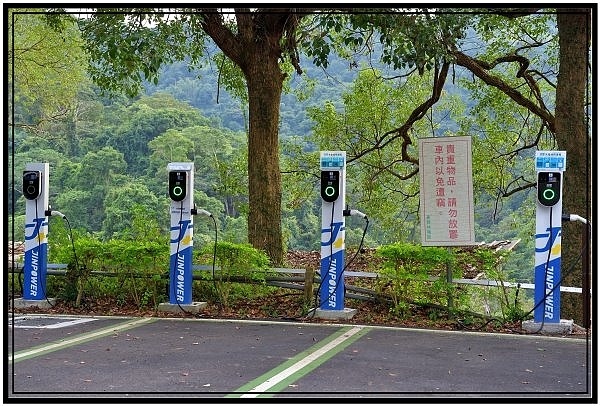 在台中東勢林場遊樂區內車露是很不錯的選擇