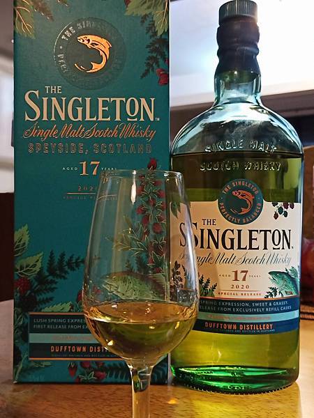 Singleton Dufftown 17yo-1.jpg