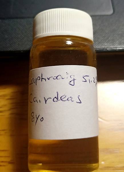 Laphroaig Cairdeas Origin 2012.jpg